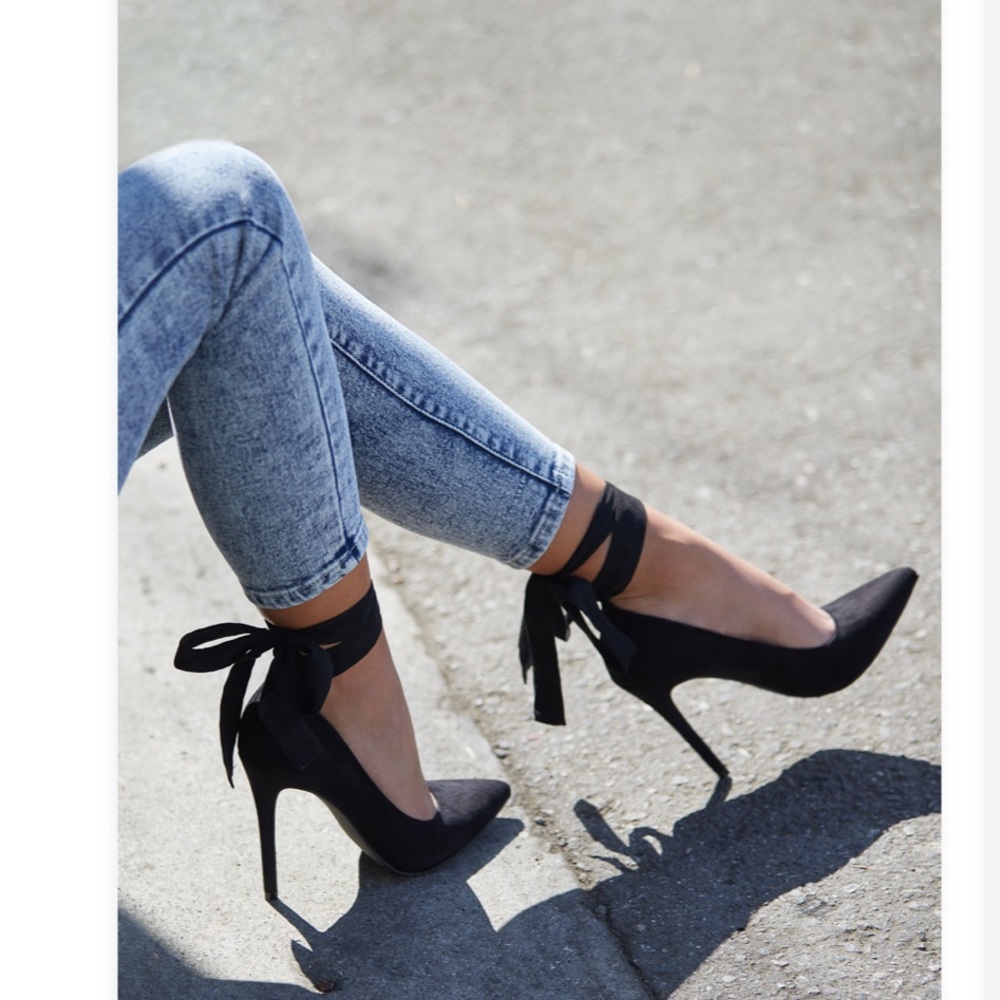 Shoe Dazzle pumps